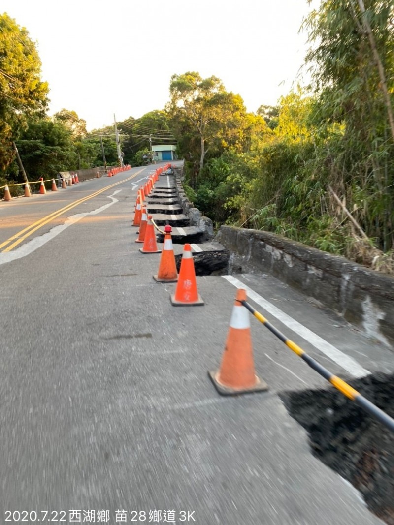 讀者批評苗28鄉道屢屢施工已成錢坑。（讀者提供）