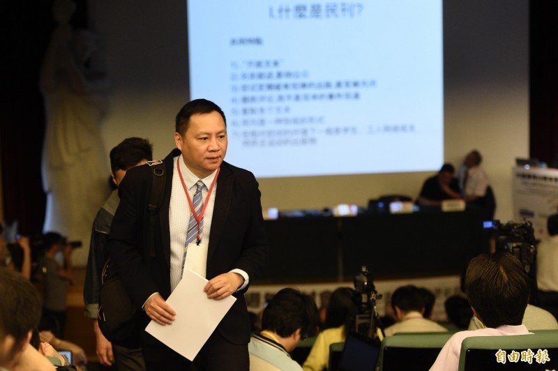 中國民運人士王丹（見圖）力勸香港泛民派不用再表示「不支持港獨」，因為北京不會留任何政治空間給任何支持民主的力量。（資料照）