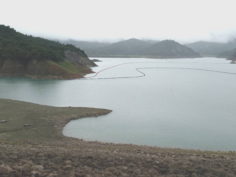 山區降雨不多，曾文水庫進帳有限。（記者吳俊鋒翻攝）