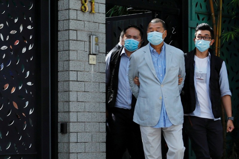 香港壹傳媒創辦人黎智英（見圖）及其子、壹傳媒高層等人今（10日）晨被以違反香港國安法「勾結外國勢力」罪名逮捕，香港壹傳媒總部大樓在上午也被大批警力進入搜索。（路透）