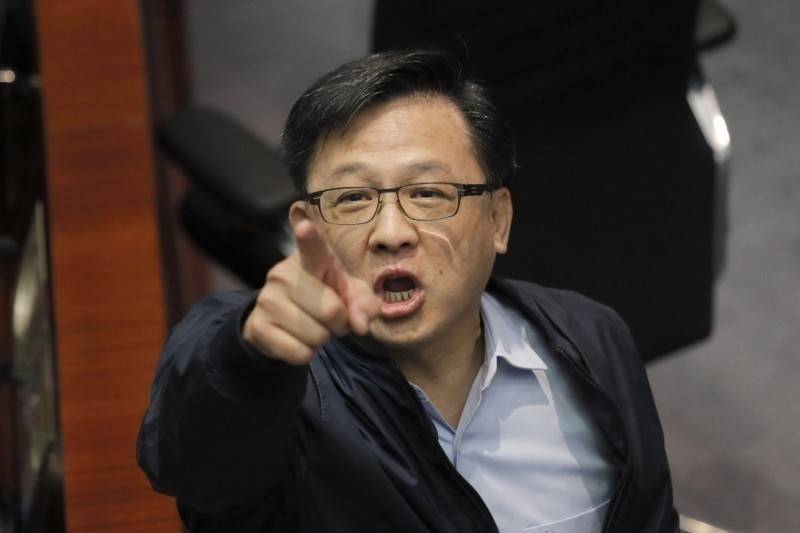 香港建制派立法會議員何君堯（見圖）呼籲，該推行強制且免費的全民檢測，並透過健康碼對市民限制外出。（美聯社）