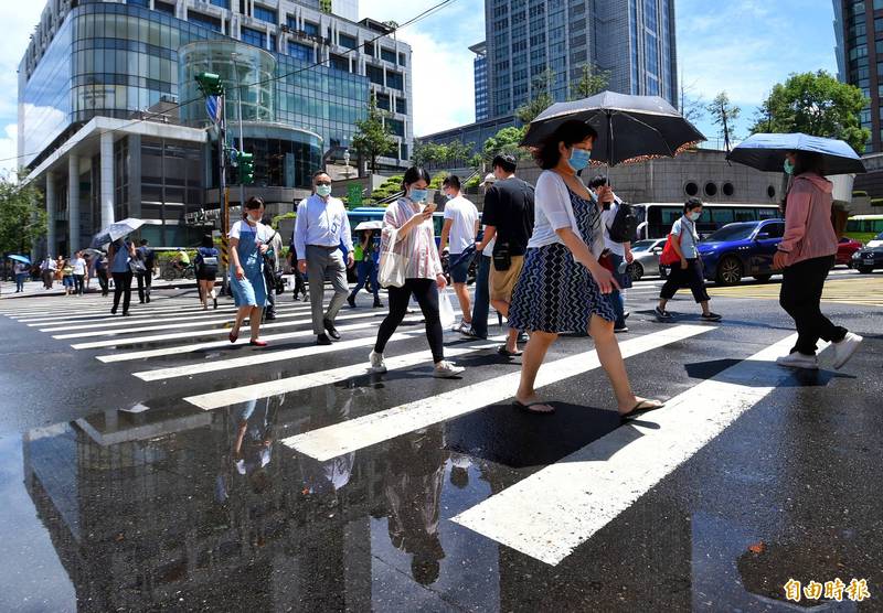 中央氣象局指出，今天（5日）天氣穩定，北部、東北部有短暫雨，其他地區為多雲到晴的天氣。（資料照）