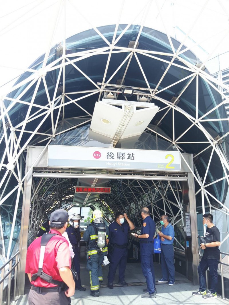 高捷R12後驛站隧道發生火警。（記者黃旭磊翻攝）