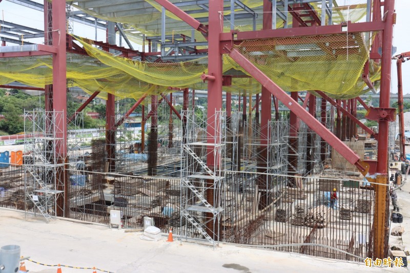 位於鶯歌的新北市立美術館,工程進度達 22%,預計2022年4月完工。(記者翁聿煌攝) 位於鶯歌的新北市立美術館,工程進度達 22%,預計2022年4月完工。(記者翁聿煌攝)