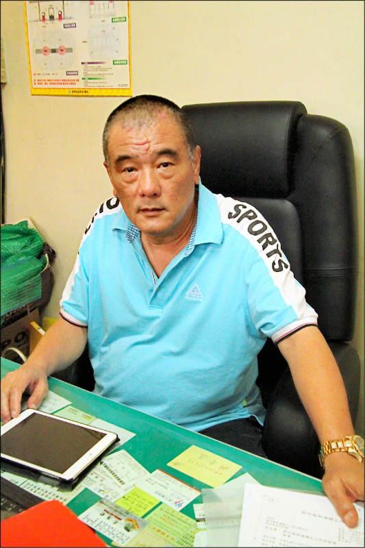 菸灰彈嘴、強盜80萬／前鎮代主席判7年10月