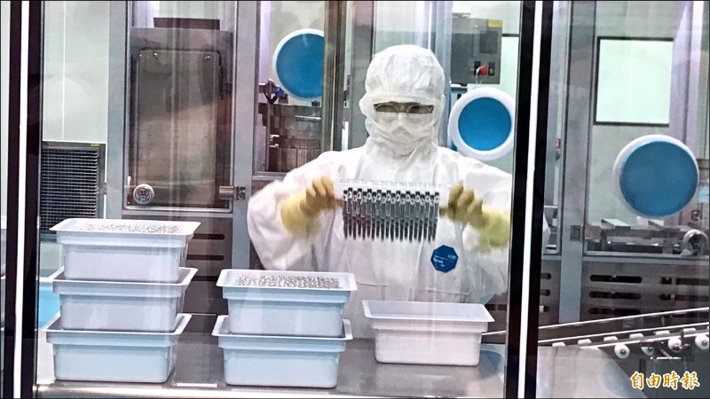 高端公司的武肺疫苗,昨獲衛福部核准進入第一期臨床試驗計畫。(資料照,記者黃美珠攝) 高端公司的武肺疫苗,昨獲衛福部核准進入第一期臨床試驗計畫。(資料照,記者黃美珠攝)