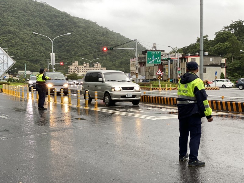 蘇花改今清晨湧現車潮。（記者林敬倫翻攝）