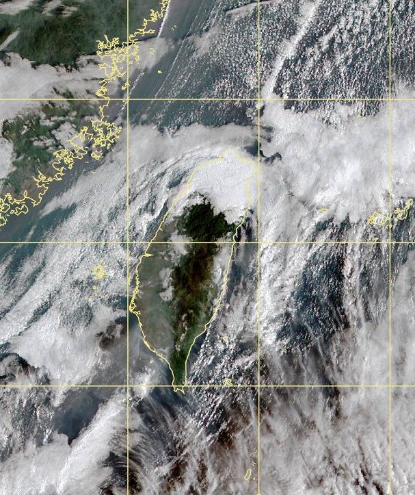 鄭明典指出，台灣上空因地形增強的雲系「像頂帽子掛在台灣北部」。（圖擷取自鄭明典臉書）