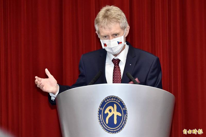 捷克參院今天舉行改選後的第一次集會，現任議長韋德齊成功連任，韋德齊曾於8月底率團訪台，他在立法院演講說出「我是台灣人」，引發熱烈迴響。（資料照，記者塗建榮攝）