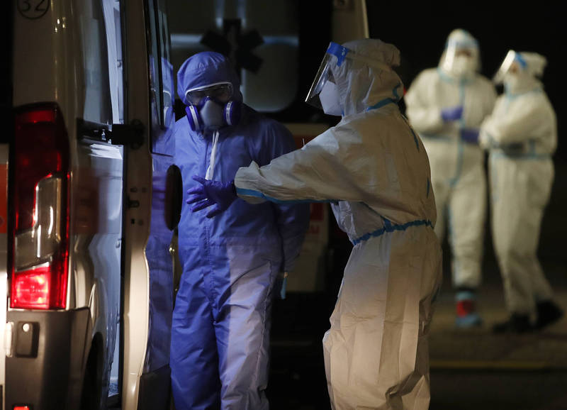 義大利單日580人死亡創新高。（美聯社）