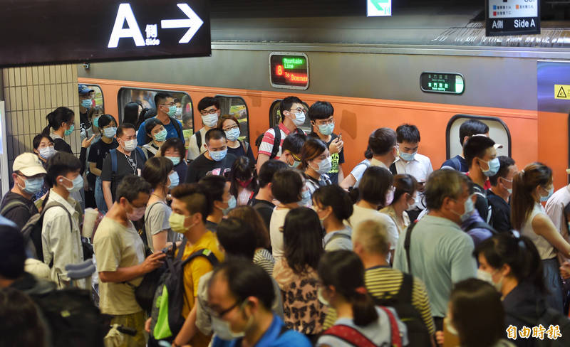 台鐵指出，今上午7點多因電車線設備出現異常，台北松山至台北站間的各次列車出現延誤情況。圖為示意圖。（資料照）