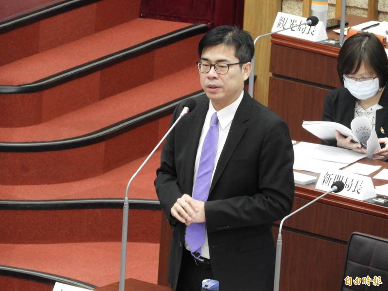 高雄市長陳其邁聲援香港，強調「KH撐HK」。（記者葛祐豪攝）