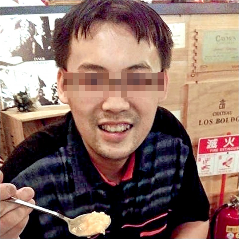 陳姓男子殺妻後伴屍近三天，才把裝有前妻屍體的行李箱，用機車拖到七公里外山區棄屍。（記者張瑞楨翻攝）