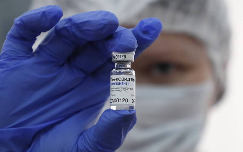 俄羅斯官方於近期公佈了自製疫苗「史普尼克Ｖ」的官方售價，約737.5元新台幣。（歐新社）