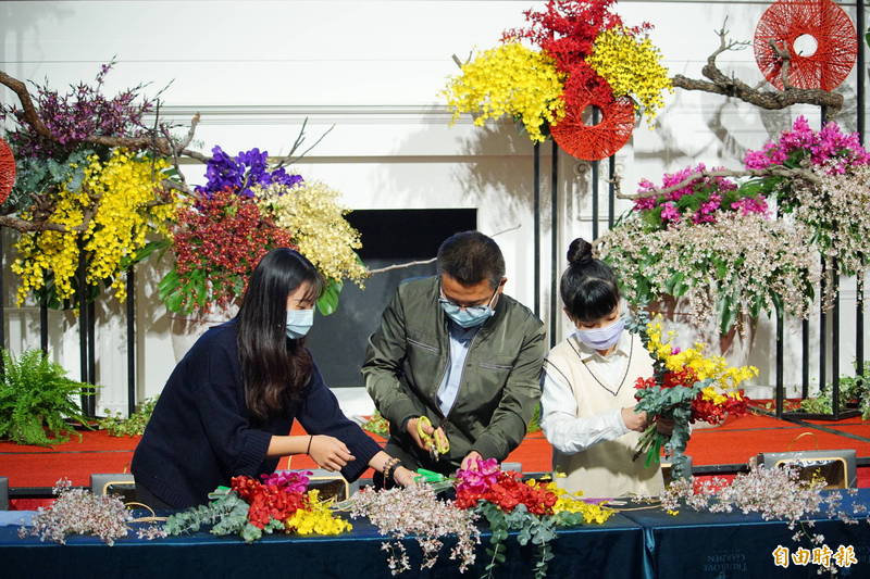 疫情影響空運﹑航運費用齊漲  文心蘭推花禮盒搶內銷