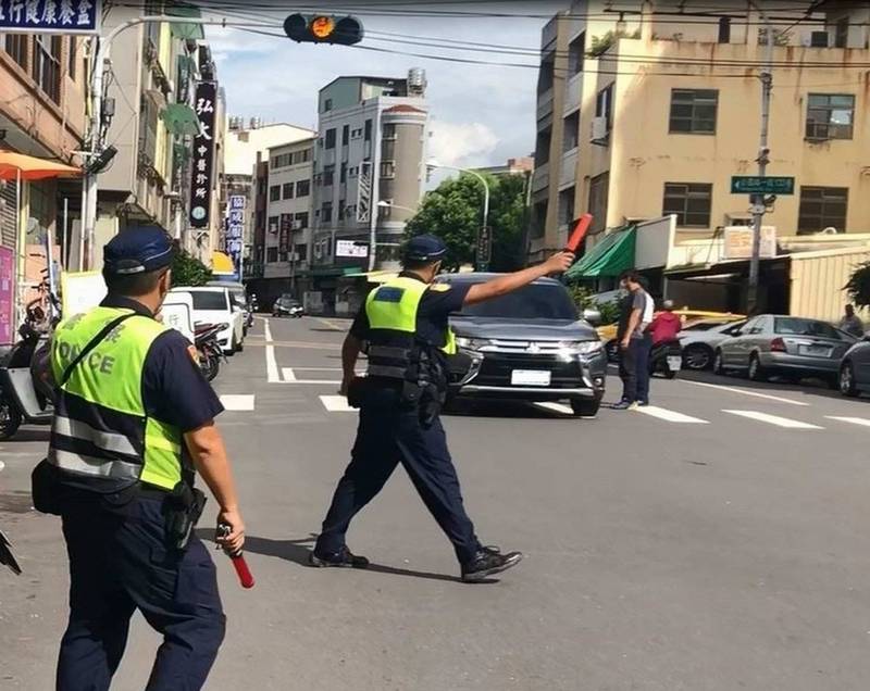 交通部預告修正「道路交通管理處罰條例」，汽機車違規記點效期延長至2年，逕行舉發也納入記點。（資料照，記者湯世名翻攝）