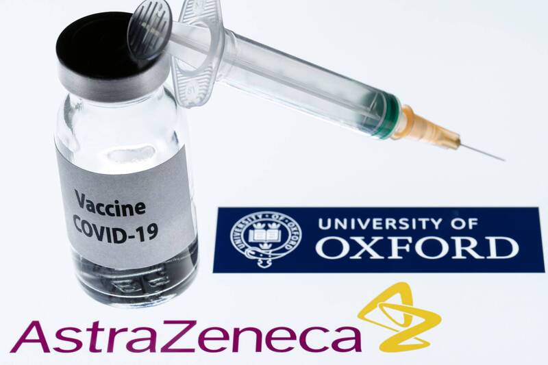 英國藥廠阿斯特捷利康（AstraZeneca）的執行長索西歐今天表示，他們與英國牛津大學共同研發的武漢肺炎疫苗已達到效力「致勝配方」，且對預防須住院的重症情況有100%保護力。（法新社）