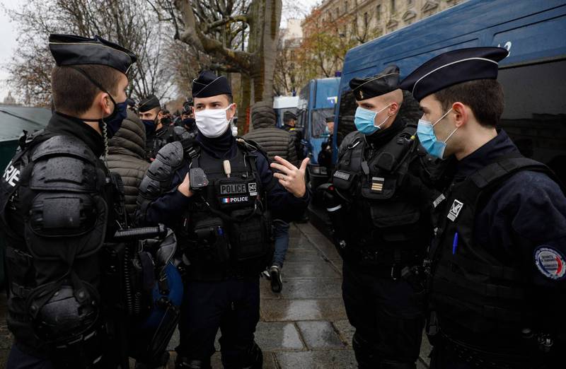 法国动员10万军警防止民众群聚庆祝新年。（法新社）(photo:LTN)
