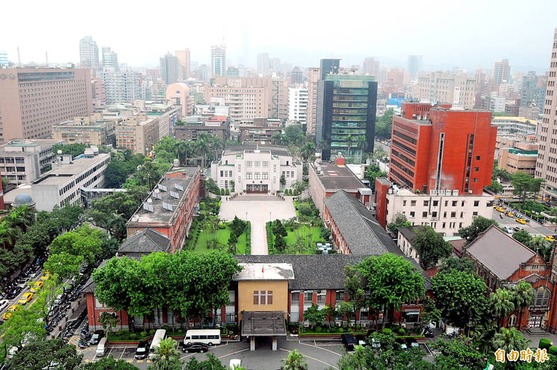 The Legislative Yuan in Tapiei is pictured on April 30, 2010.
Photo: Wang Yi-sung, Taipei Times