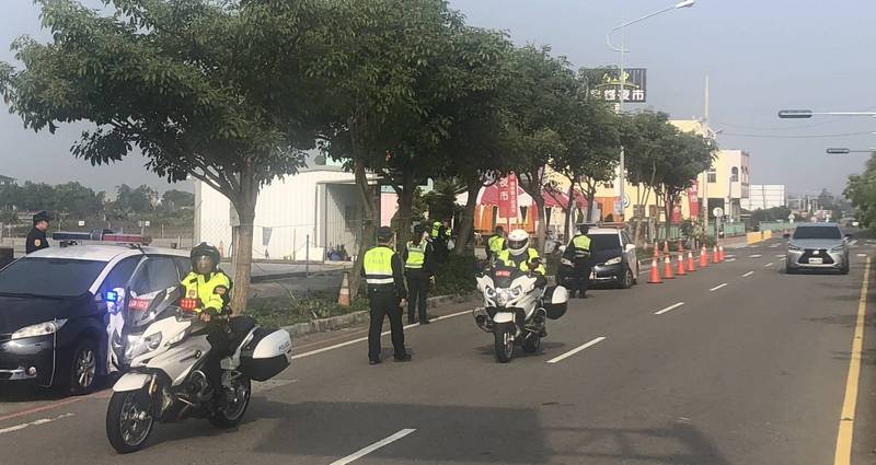 2天賽車節警方加強取締非法改裝車輛、沒掛車牌、無照駕駛等違規行為。（圖由彰化縣警察局提供）