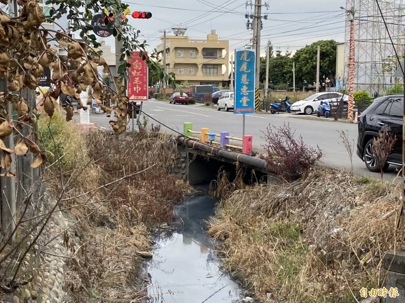 整治埒內排水，將先施做地下排水箱涵。（記者詹士弘攝）