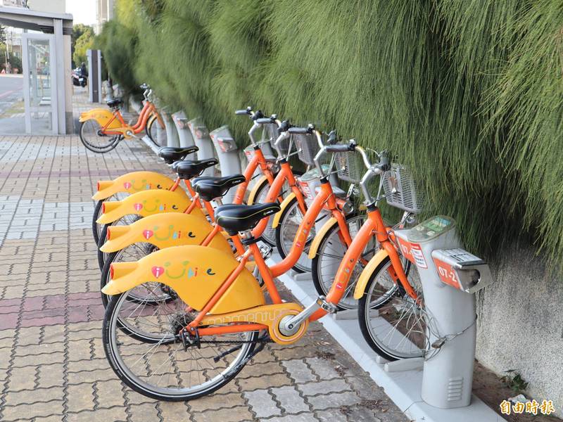 台中市iBike將逐步汰換升級為2.0系統，升級後將可採用電子票證或手機掃碼方式借車。（記者歐素美攝）