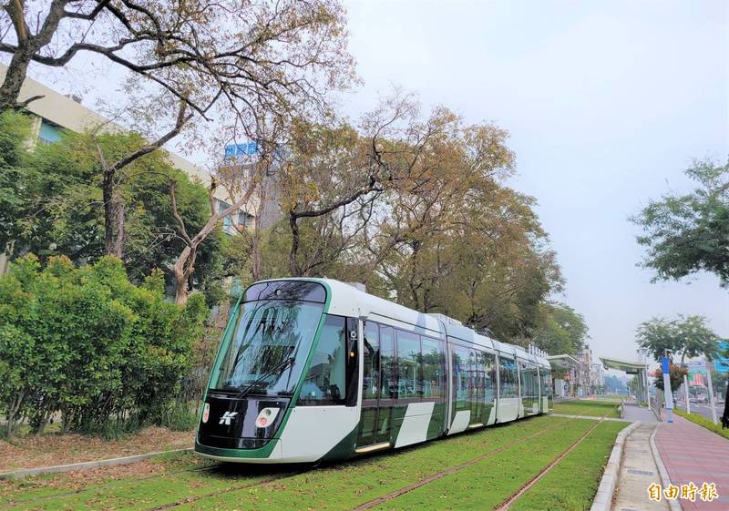 高雄環狀輕軌大南環路段，將於12日通車。（記者葛祐豪攝）