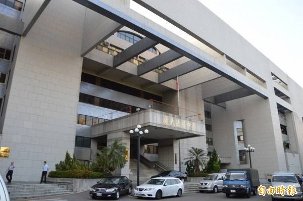 高職生視力1 0被打得剩0 1 惡少與父親連帶賠償354萬餘元 社會 自由時報電子報