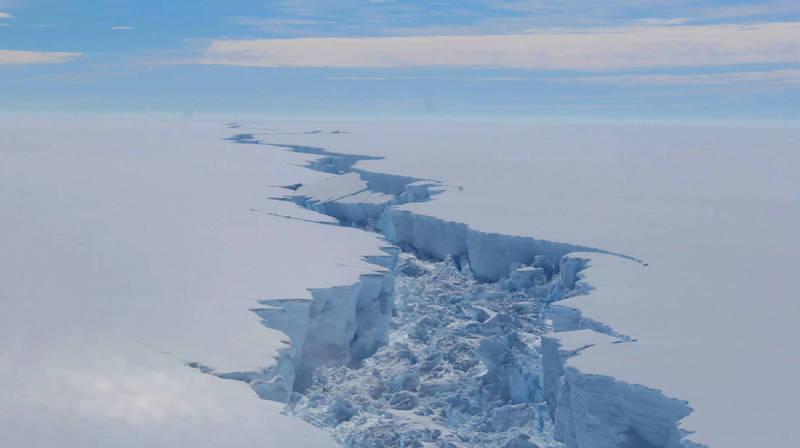 美國前國務卿、現任氣候大使約翰·凱瑞25日將同中國國務院副總理韓正、德國總理梅克爾等多國領導人參加線上氣候調適會議，圖為南極。（法新社資料照）