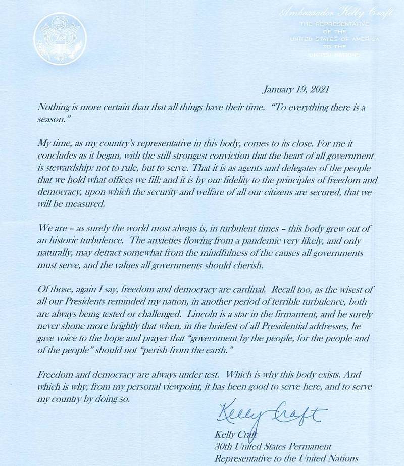 克拉夫特貼出她的署名卸任信函，她感謝能夠為美國政府服務，也認為民主與自由仍舊受到挑戰。（圖取自Kelly Craft Twitter）