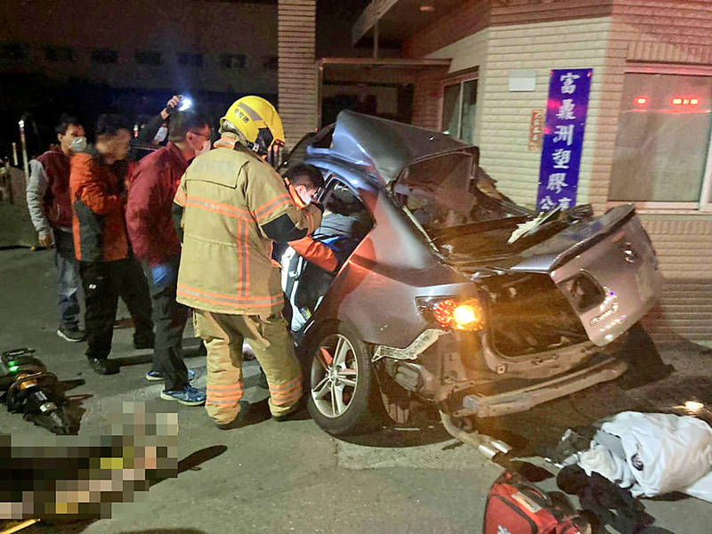《TAIPEI TIMES》 Six people, pet dog killed in car crash in Tainan - 焦點 - Vimarsana News