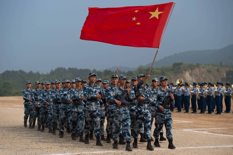 非洲部分國家長期以來一直將軍人、高階政要派往中國相關軍事學院受訓，歸國後擔任高階要職，甚至成為總統，影響力不容小覷，圖為中國解放軍。（法新社資料照）