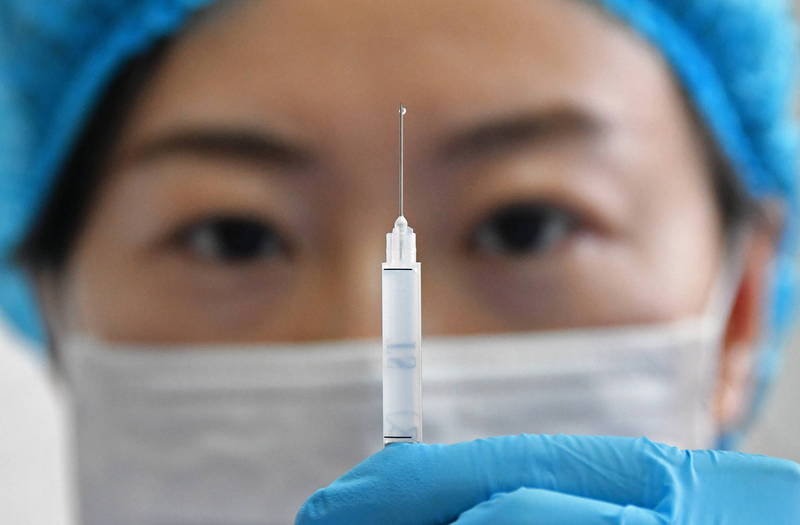 中國開始對外輸出疫苗，中共官二代警告台灣千萬別用。（歐新社檔案照）
