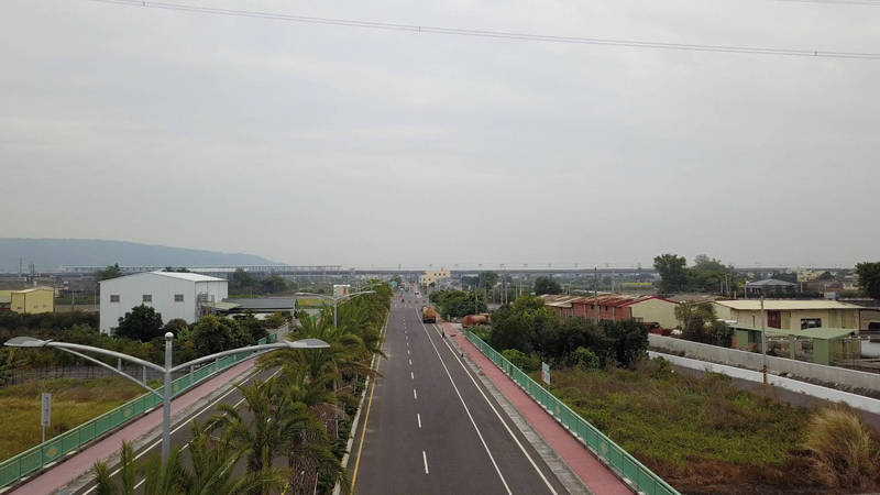 全長28公里的東彰道路是彰化縣南北縱貫山線的新闢道路，分3段開拓，中段已通車，路限速70公里，高於一般道路。（縣府提供）