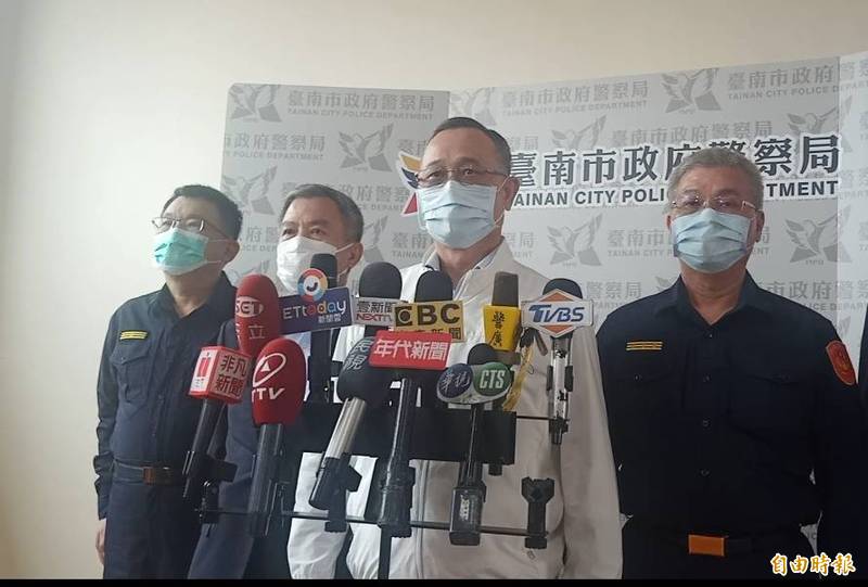 台南市安平區8天發生2起命案，今天警政署長陳家欽也來到台南針對命案進行了解與協助。（記者王姝琇攝）