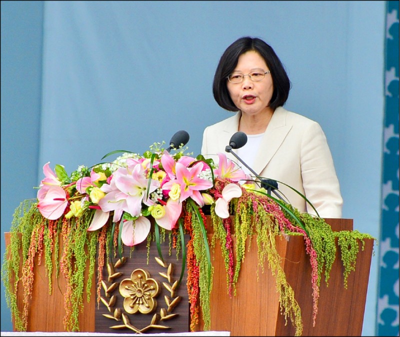 中央大學副教授曾建元表示，蔡總統二○一六年就職演說曾提到，尊重九二會談的歷史事實，「新政府會依據中華民國憲法、兩岸人民關係條例處理兩岸事務」，當時中國涉台單位是認同的，只是後來被習近平翻案。（資料照）