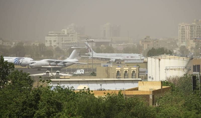 本月24日一架飛機從蘇丹喀土穆機場（Khartoum International Airport）起飛，準備飛往卡達。起飛後沒多久，駕駛艙突然出現一隻嚇壞的流浪貓到處亂竄，還攻擊飛行員。圖為蘇丹喀土穆機場。（法新社）