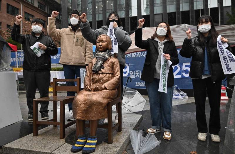 美国哈佛大学教授莱姆塞尔（John Mark Ramseyer）预发的一篇论文指称，二战期间日军的南韩「慰安妇」是自愿当妓女，遭南韩方面强烈抗议。（法新社）(photo:LTN)