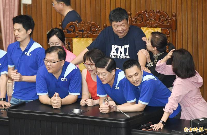 范雲自揭性騷擾案成立 藍委陳雪生將被罰1至10萬 - 社會 - 自由時報