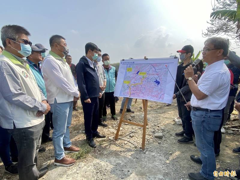 陳其邁今天將視察鳳山水庫，他表示，高雄目前供水穩定。（記者洪臣宏攝）