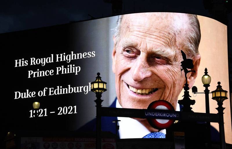 菲利普親王（Prince Philip）9日過世，享耆壽99歲，英相強森決定不會出席葬禮，以便讓更多的王室親屬可以到場。（美聯社）