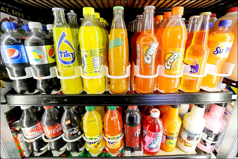 科学研究不断显示，含糖饮料对健康危害甚鉅。（美联社档案照）(photo:LTN)