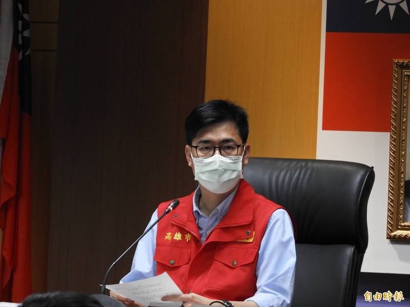高雄市長陳其邁宣布，防疫進入準三級準備。（記者葛祐豪攝）