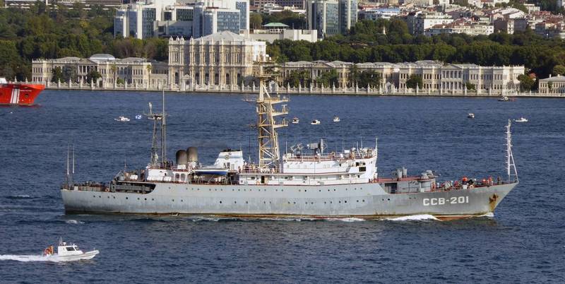 美國海軍太平洋艦隊日前在夏威夷海域發現一艘極有可能為「卡雷利亞號」的俄羅斯軍艦正在其西南海域作業。（圖翻攝自alperboler推特）