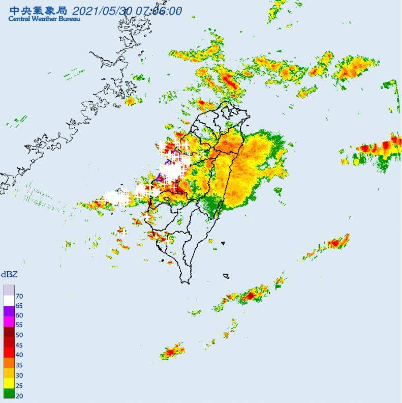 氣象局今上午對台中市、彰化縣、雲林縣發布大雷雨即時訊息，持續時間至07時30分止。（圖擷自氣象局）