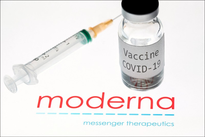 莫德納藥廠已經與澳洲、以色列、瑞士等國簽訂合約，保障未來一、兩年內武肺疫苗與追加劑量的供應。（法新社檔案照）