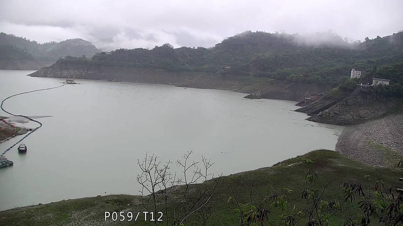 受梅雨鋒面影響，氣象局對台南山區發布豪大雨及大雨特報，但今上午曾文水庫累積雨量僅17.5毫米，與期待有些落差，降雨有限。（南水局提供）