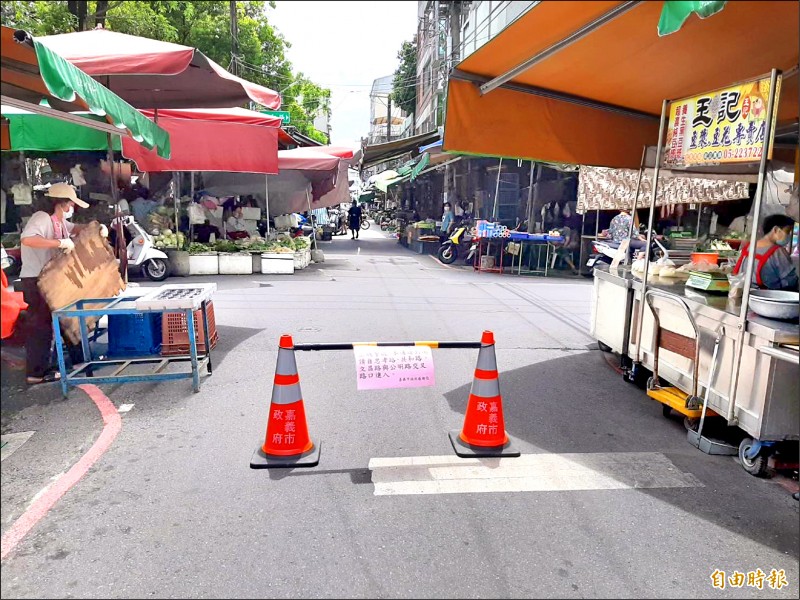 端午連假將屆，嘉市將加強傳統市場人流管制及防疫。（記者丁偉杰攝）