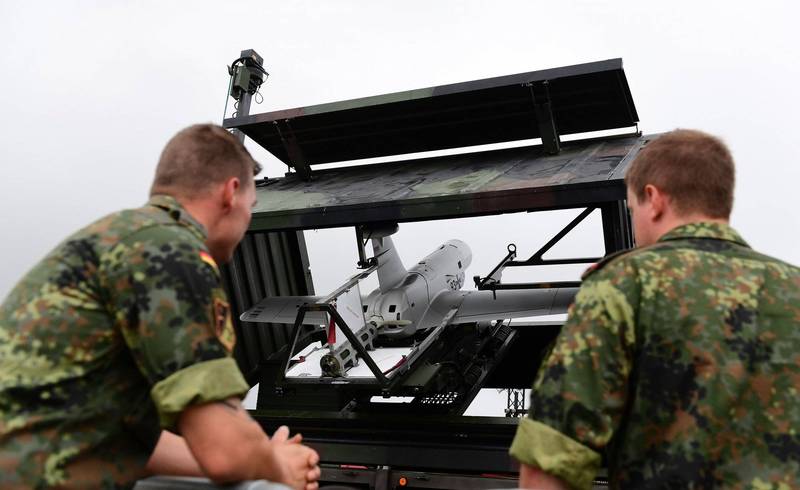 德国战略与防御研究所专家示警，德国在面对运用无人机的现代军事冲突中，防御能力严重不足。图为操控无人机的德国国防军士兵。（法新社）(photo:LTN)