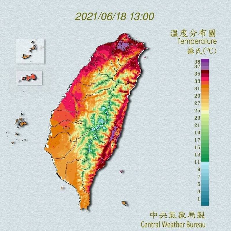 鄭明典稍早在臉書PO出全台氣溫分布圖，並表示「有風、熱風~西南風的熱區在花東縱谷和台北盆地，蘭陽平原也熱~」。（圖取自中央氣象局）